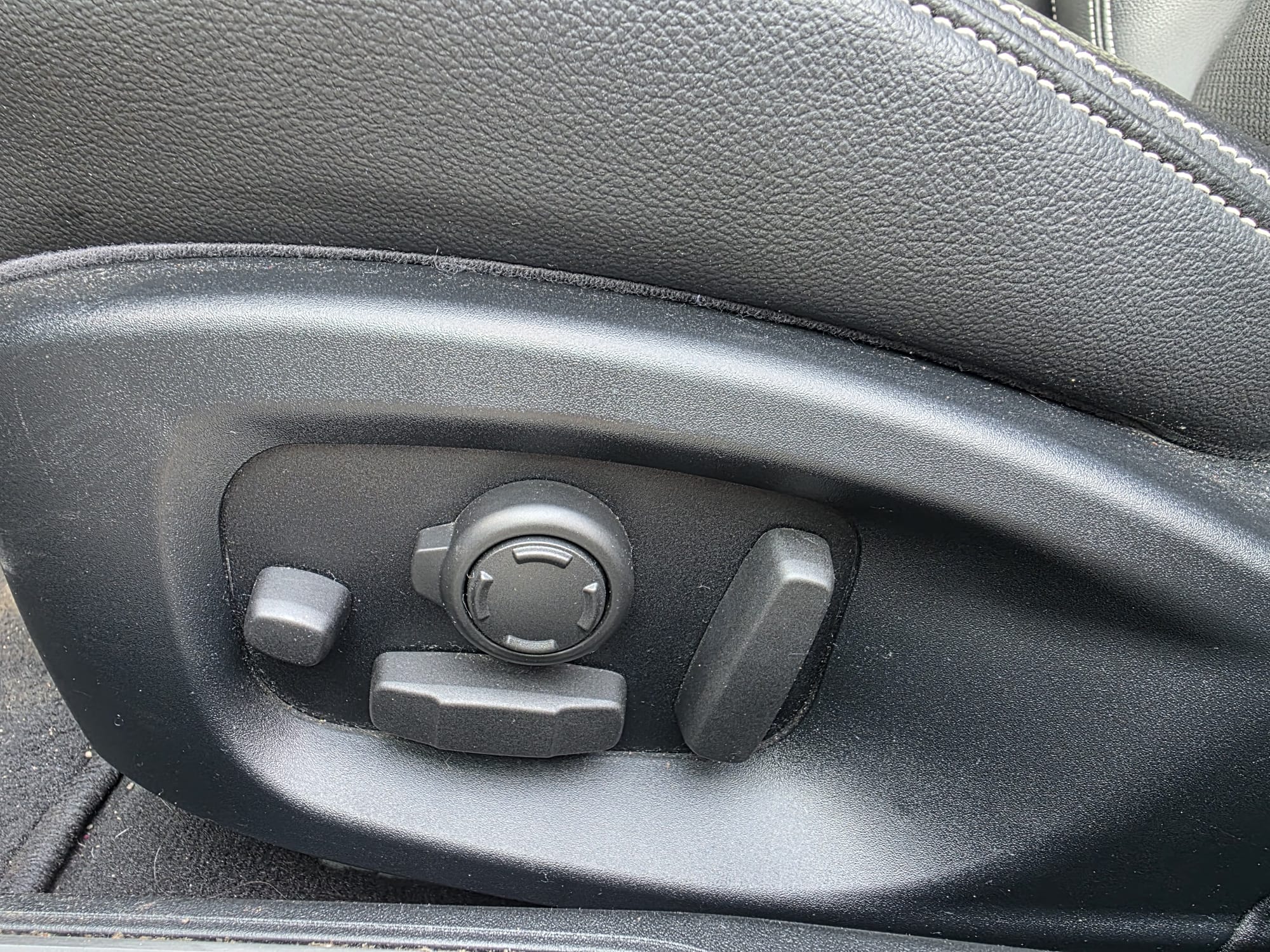 Jaguar XE Performance 2.0D # TVA Déductible # Full Options # 1@ Garantie 11999 – Image 14