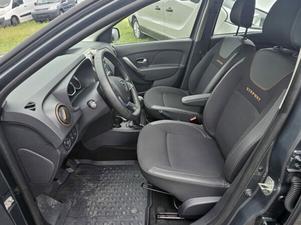 Dacia Logan STEPWAY 0.9i 2017 #1ER PROPRIÉTAIRE #BAS KM #AIRCO #1 AN DE GARANTIE – Image 7