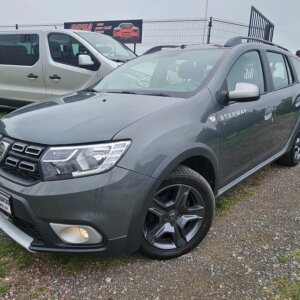 Dacia Logan STEPWAY 0.9i 2017 #1ER PROPRIÉTAIRE #BAS KM #AIRCO #1 AN DE GARANTIE