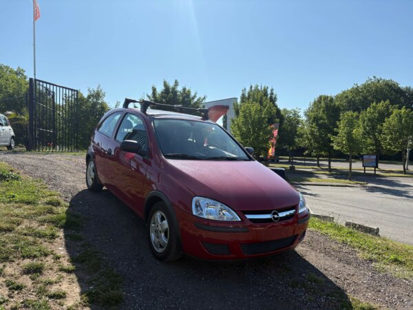 Opel Corsa-C 1.0i 2005 #60.000km !! #A DECOUVRIR #1 AN DE GARANTIE – Image 2