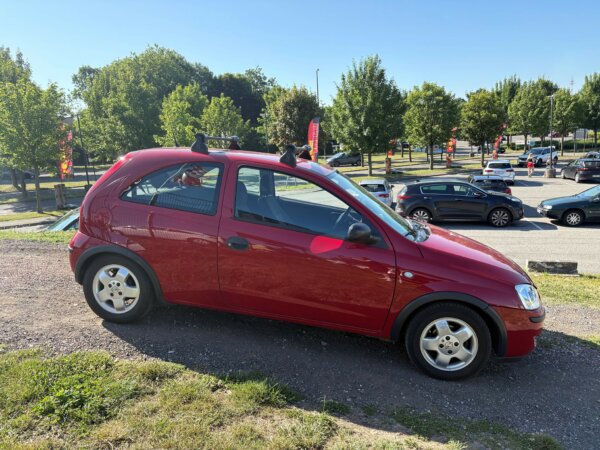 Opel Corsa-C 1.0i 2005 #60.000km !! #A DECOUVRIR #1 AN DE GARANTIE – Image 3