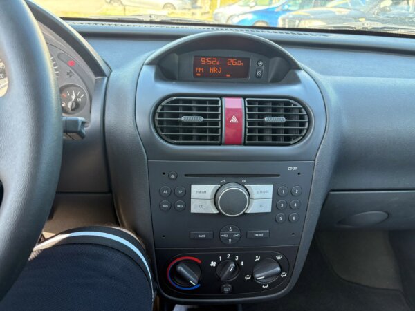 Opel Corsa-C 1.0i 2005 #60.000km !! #A DECOUVRIR #1 AN DE GARANTIE – Image 10