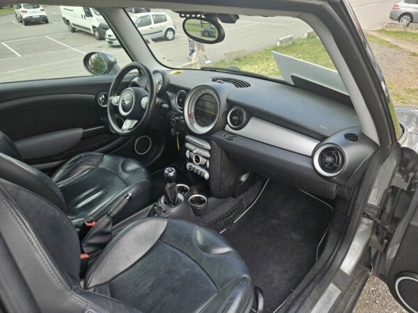 MINI Cooper D Clubman 1.6D 2009 #AIRCO #ÉCRAN #CUIR #1 AN DE GARANTIE – Image 11