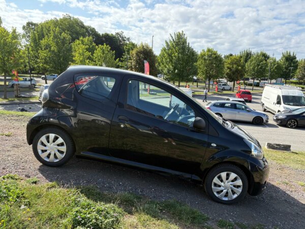 Toyota Aygo 1.0i 2014 #50.000KM #RADIO CD AUX #1 AN DE GARANTIE – Image 3