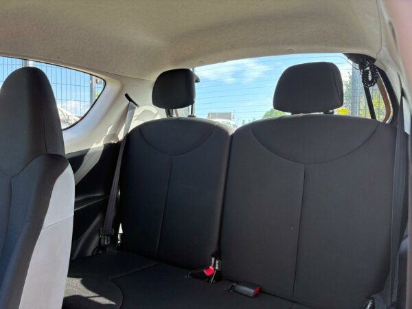 Toyota Aygo 1.0i 2014 #50.000KM #RADIO CD AUX #1 AN DE GARANTIE – Image 12