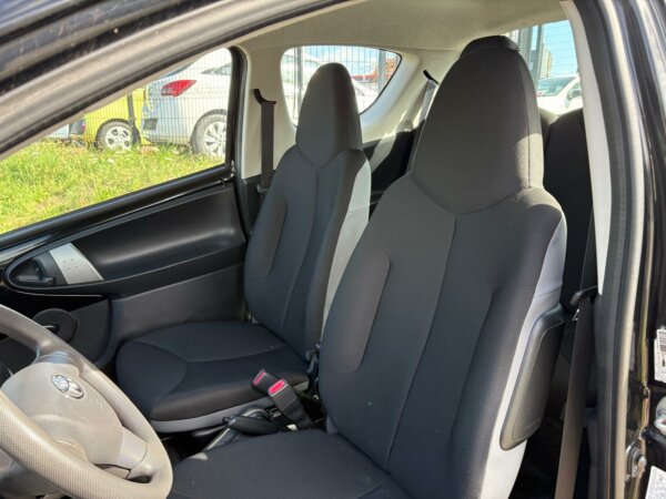 Toyota Aygo 1.0i 2014 #50.000KM #RADIO CD AUX #1 AN DE GARANTIE – Image 13