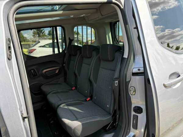 Peugeot Rifter GT-Line 1.2i 2019 #CAMÉRA DE RECUL #AIRCO #1 AN DE GARANTIE – Image 22