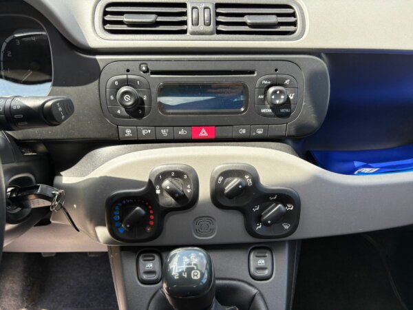 Fiat Panda 1.2i 2012 #60.000KM #1 AN DE GARANTIE – Image 11
