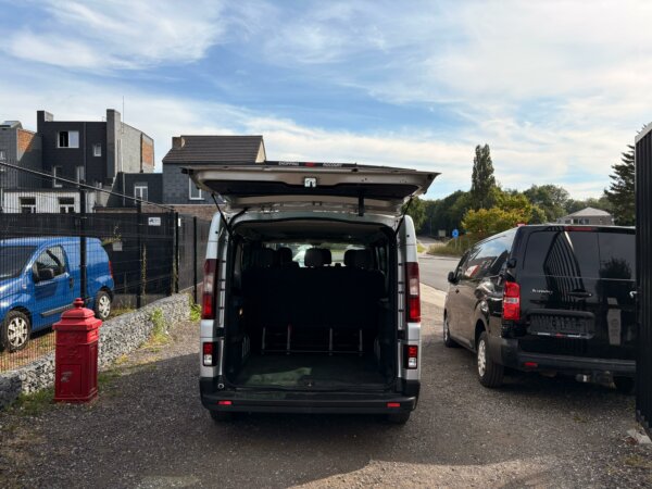 Renault Trafic 1.6 dCi 2017 8P #ÉCRAN #AIRCO #1 AN DE GARANTIE ##RÉSERVÉ## – Image 4