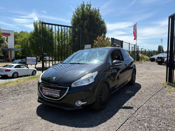 Peugeot 208 1.4i 2012 #1ER PROPRIÉTAIRE #AIRCO #RADAR DE RECUL #1 AN DE GARANTIE – Image 7
