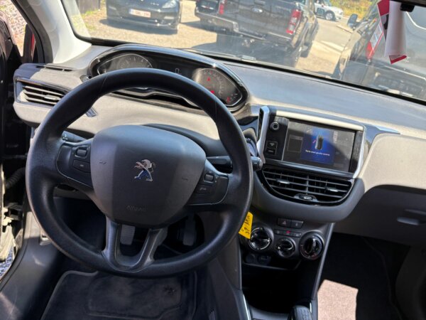 Peugeot 208 1.4i 2012 #1ER PROPRIÉTAIRE #AIRCO #RADAR DE RECUL #1 AN DE GARANTIE – Image 10