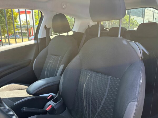 Peugeot 208 1.4i 2012 #1ER PROPRIÉTAIRE #AIRCO #RADAR DE RECUL #1 AN DE GARANTIE – Image 15