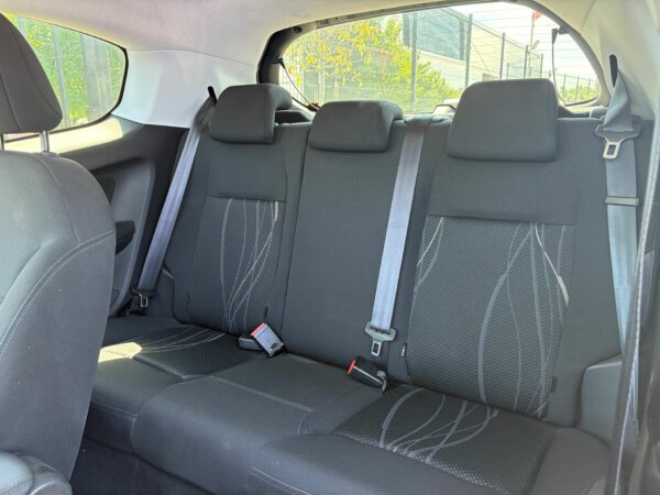 Peugeot 208 1.4i 2012 #1ER PROPRIÉTAIRE #AIRCO #RADAR DE RECUL #1 AN DE GARANTIE – Image 16