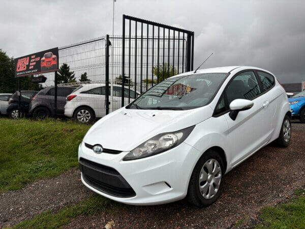 Ford Fiesta 1.4 TDCI 2010 #AIRCO #TÉLÉPHONE #1 AN DE GARANTIE