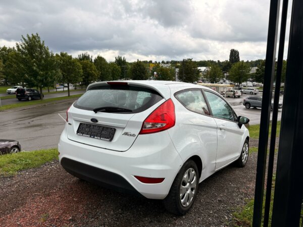 Ford Fiesta 1.4 TDCI 2010 #AIRCO #TÉLÉPHONE #1 AN DE GARANTIE – Image 5