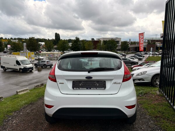 Ford Fiesta 1.4 TDCI 2010 #AIRCO #TÉLÉPHONE #1 AN DE GARANTIE – Image 6
