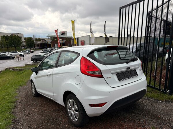 Ford Fiesta 1.4 TDCI 2010 #AIRCO #TÉLÉPHONE #1 AN DE GARANTIE – Image 7