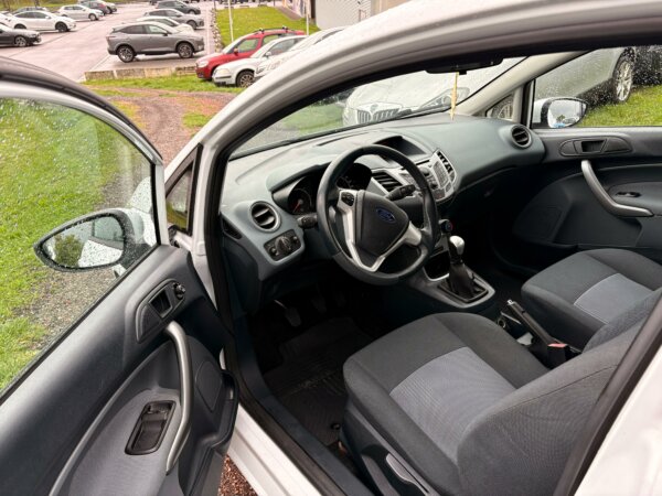Ford Fiesta 1.4 TDCI 2010 #AIRCO #TÉLÉPHONE #1 AN DE GARANTIE – Image 14