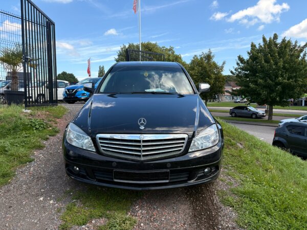 Mercedes-Benz C200 Kompressor 1.8i 2007 #SIÈGES CHAUFFANTS #AIRCO #1 AN DE GARANTIE – Image 2