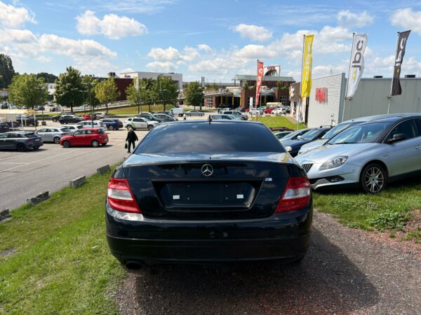 Mercedes-Benz C200 Kompressor 1.8i 2007 #SIÈGES CHAUFFANTS #AIRCO #1 AN DE GARANTIE – Image 6