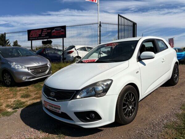 KIA Pro Cee'd 1.6 CRDI 2012 #AIRCO #BLUETOOTH #1 AN DE GARANTIE ##VENDU##