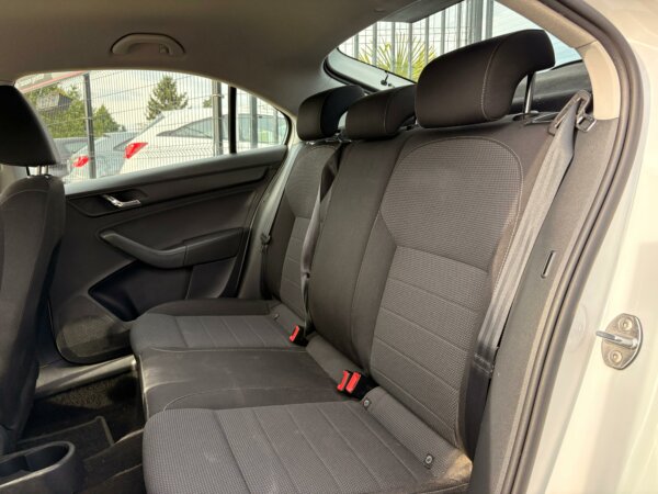 Skoda Rapid 1.6 TDI 2015 #AIRCO #1 AN DE GARANTIE – Image 11