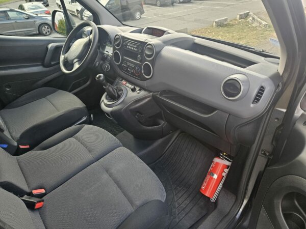 Peugeot Partner 1.6HDI 2017 #AIRCO #RADAR DE STATIONNEMENT #1 AN DE GARANTIE – Image 12