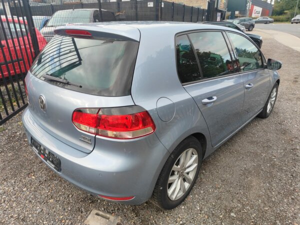 Volkswagen Golf 1.6TDI BlueMotion # GPS # Clim # Garantie # Car-Pass # – Image 5