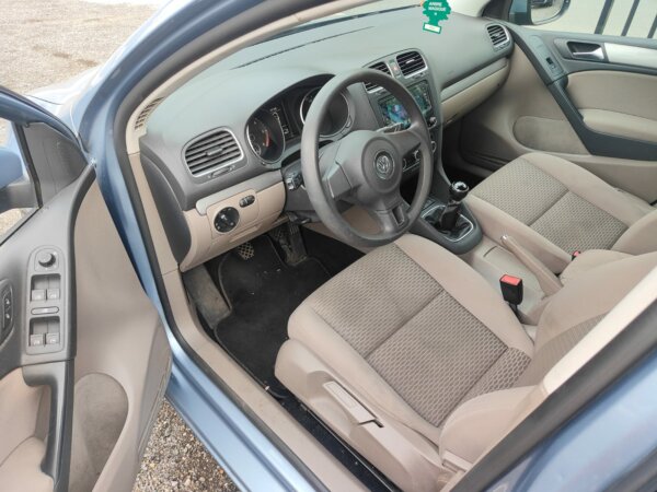 Volkswagen Golf 1.6TDI BlueMotion # GPS # Clim # Garantie # Car-Pass # – Image 11