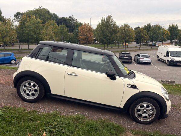 Mini Cooper D 1.6D 2011 #AIRCO #SIÈGES CHUAFFANTS #1 AN DE GARANTIE – Image 4