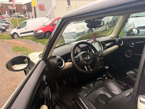 Mini Cooper D 1.6D 2011 #AIRCO #SIÈGES CHUAFFANTS #1 AN DE GARANTIE – Image 8
