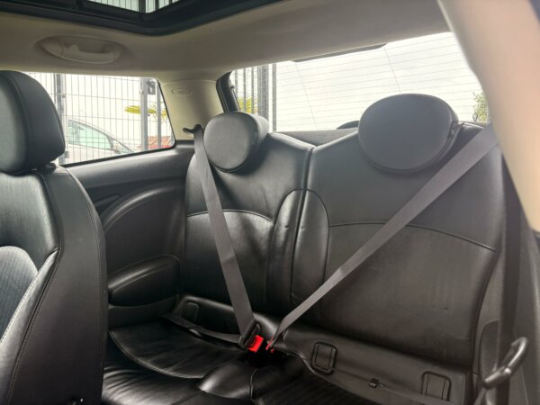 Mini Cooper D 1.6D 2011 #AIRCO #SIÈGES CHUAFFANTS #1 AN DE GARANTIE – Image 12