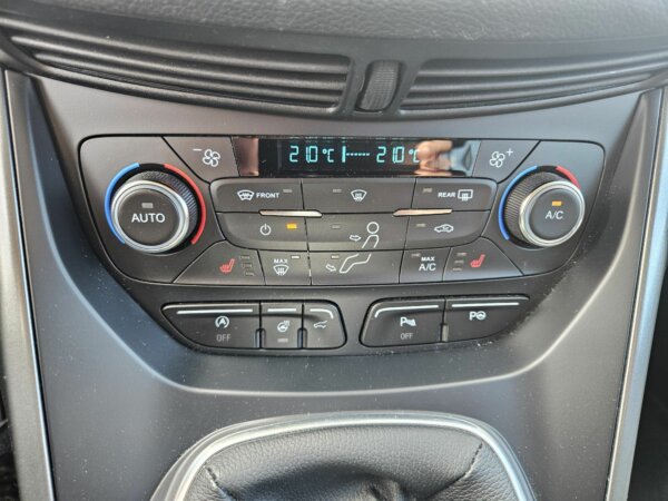 Ford KUGA 1.5i EcoBoost 2018 #1ER PROPRIÉTAIRE #36.000KM !!! #EXCEPTIONNEL #1 AN DE GARANTIE – Image 9