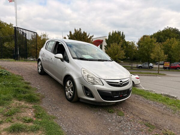 Opel Corsa 1.3 CDTI 2011 #AIRCO #CONTROLE TECHNIQUE #TÉLÉPHONE #1 AN DE GARANTIE – Image 3