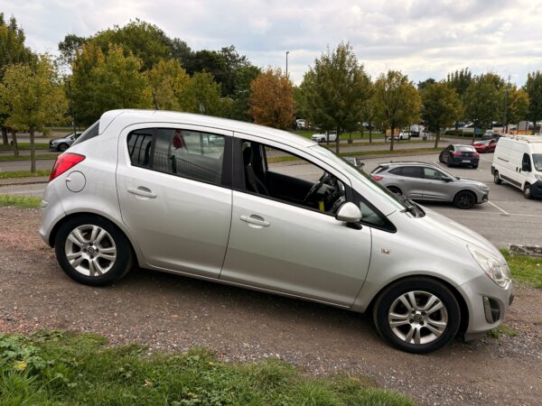 Opel Corsa 1.3 CDTI 2011 #AIRCO #CONTROLE TECHNIQUE #TÉLÉPHONE #1 AN DE GARANTIE – Image 4
