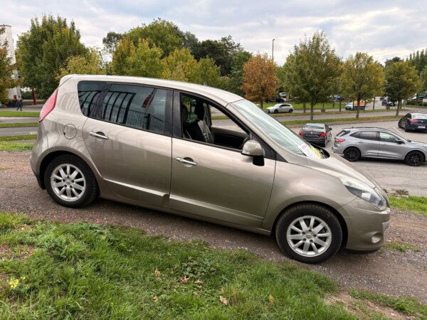 Renault Scénic 1.6 dCi 2010 #AIRCO #NAVIGATION #1 AN DE GARANTIE – Image 4