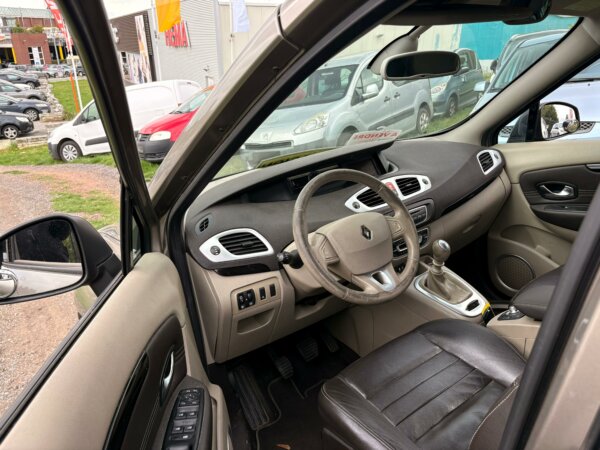 Renault Scénic 1.6 dCi 2010 #AIRCO #NAVIGATION #1 AN DE GARANTIE – Image 8