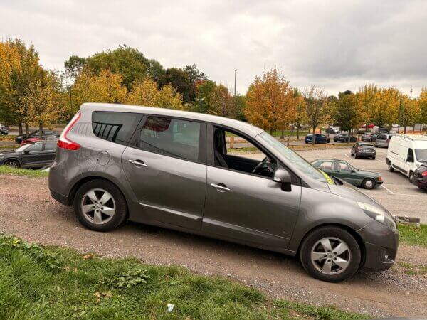 Renault Grand Scénic 1.5dCi 2011 #AIRCO #NAVIGATION #TELEPHONE – Image 4