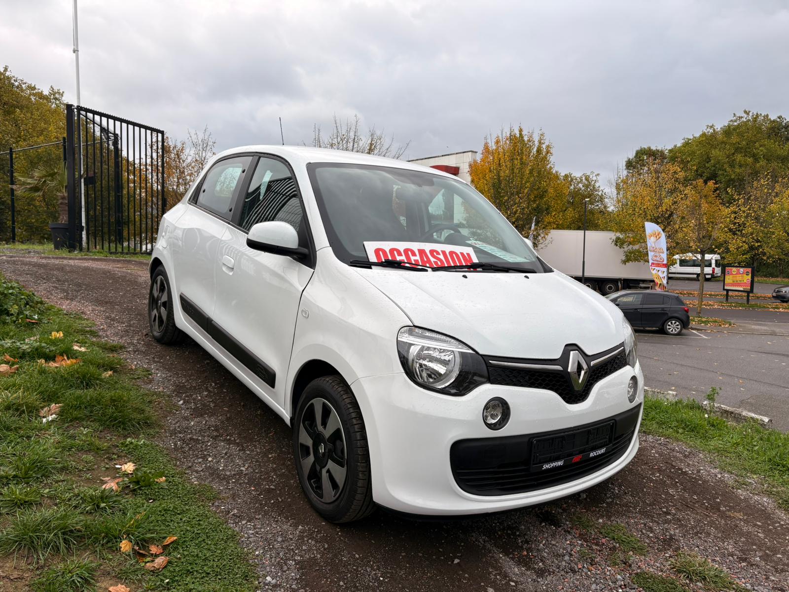 Renault Twingo 1.0i 2014 #AIRCO #TELEPHONE #1 AN DE GARANTIE ##VENDU## – Image 3