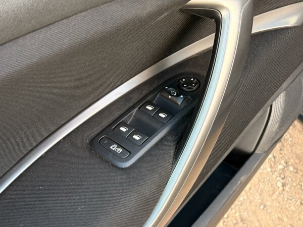 Citroën C5 Tourer 1.6HDI 2015 #AIRCO #NAVIGATION #1 AN DE GARANTIE – Image 7