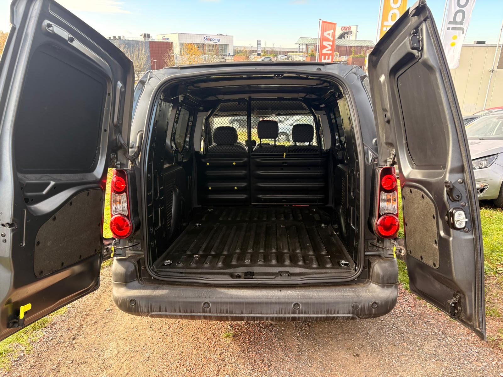 Citroën Berlingo XL 1.6HDI 2016 #AUTOMATIQUE #BLUETOOTH #1 AN DE GARANTIE – Image 7