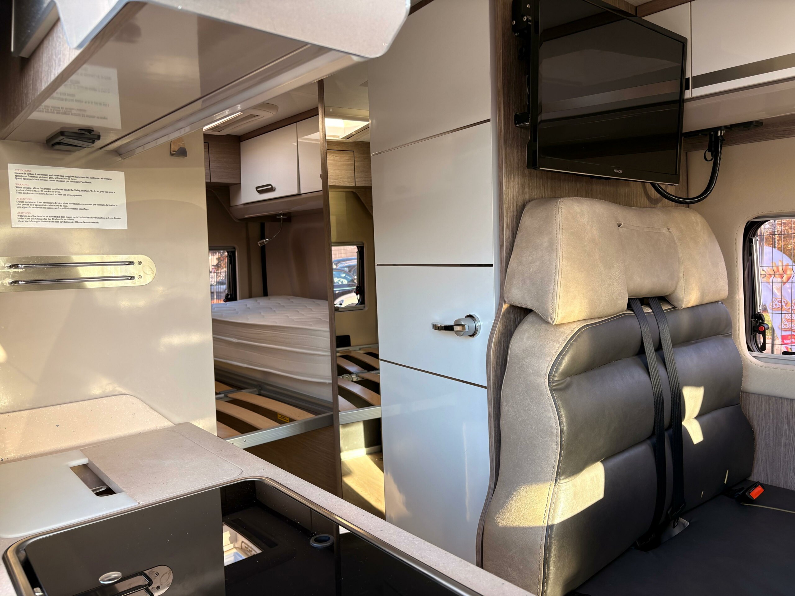 Chausson Twist Elegance 2.3JTD # 4 Places # CLIM # Prêt à Immat # Car-Pass # – Image 8