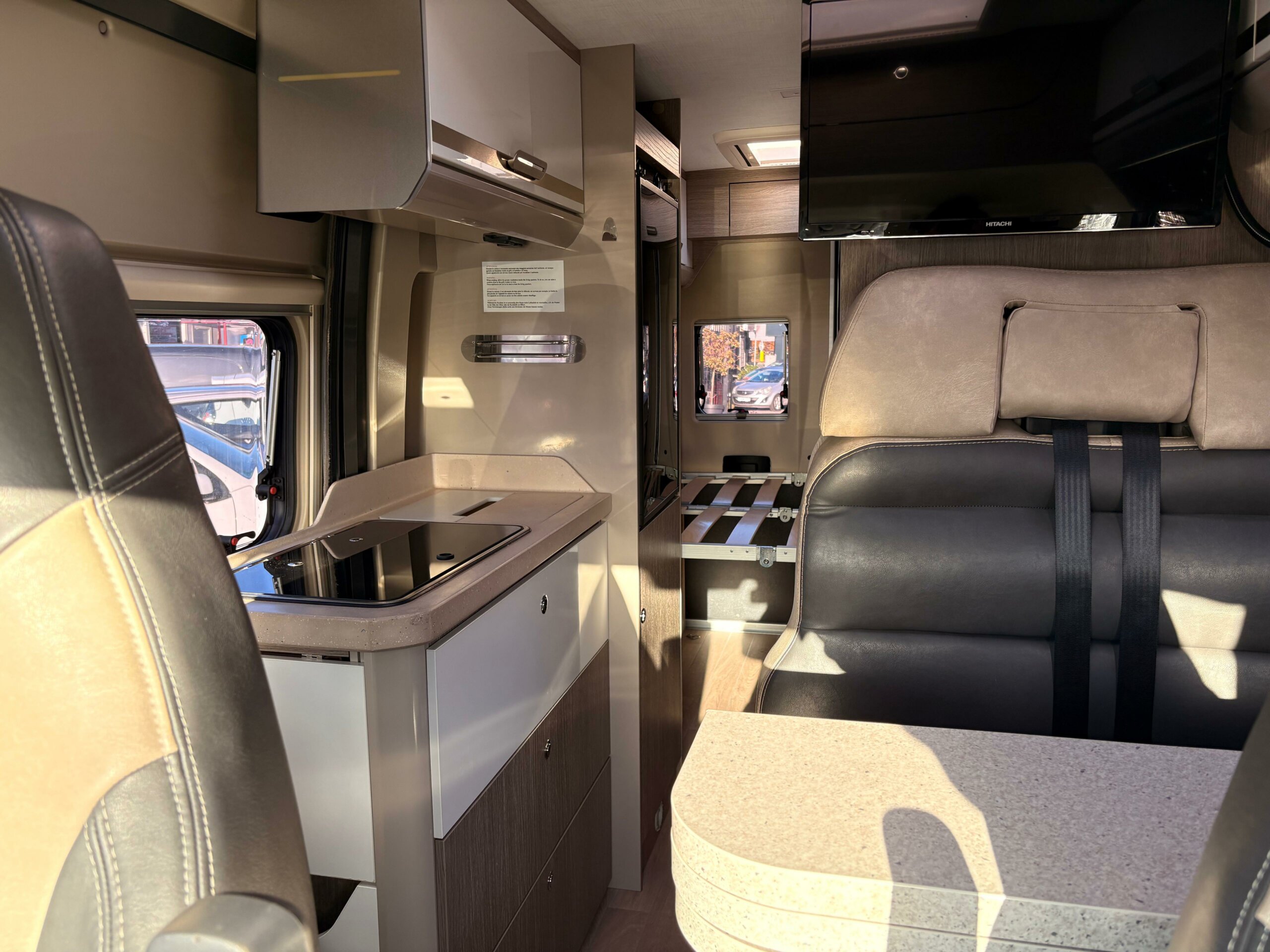 Chausson Twist Elegance 2.3JTD # 4 Places # CLIM # Prêt à Immat # Car-Pass # – Image 10