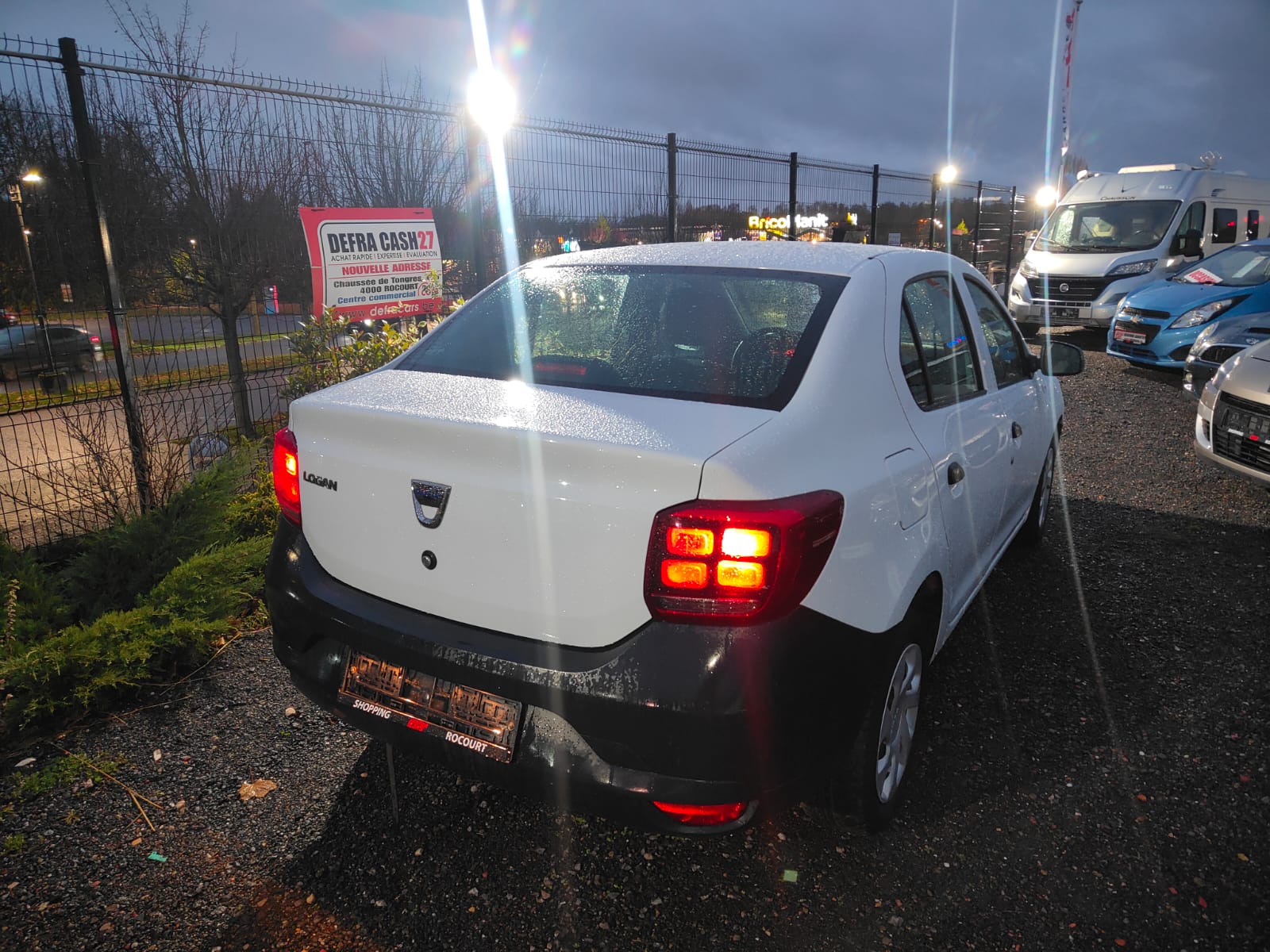 Dacia Logan 1.0i # Garantie # Bluetooth # Prêt à Immat # Car-Pass # – Image 3
