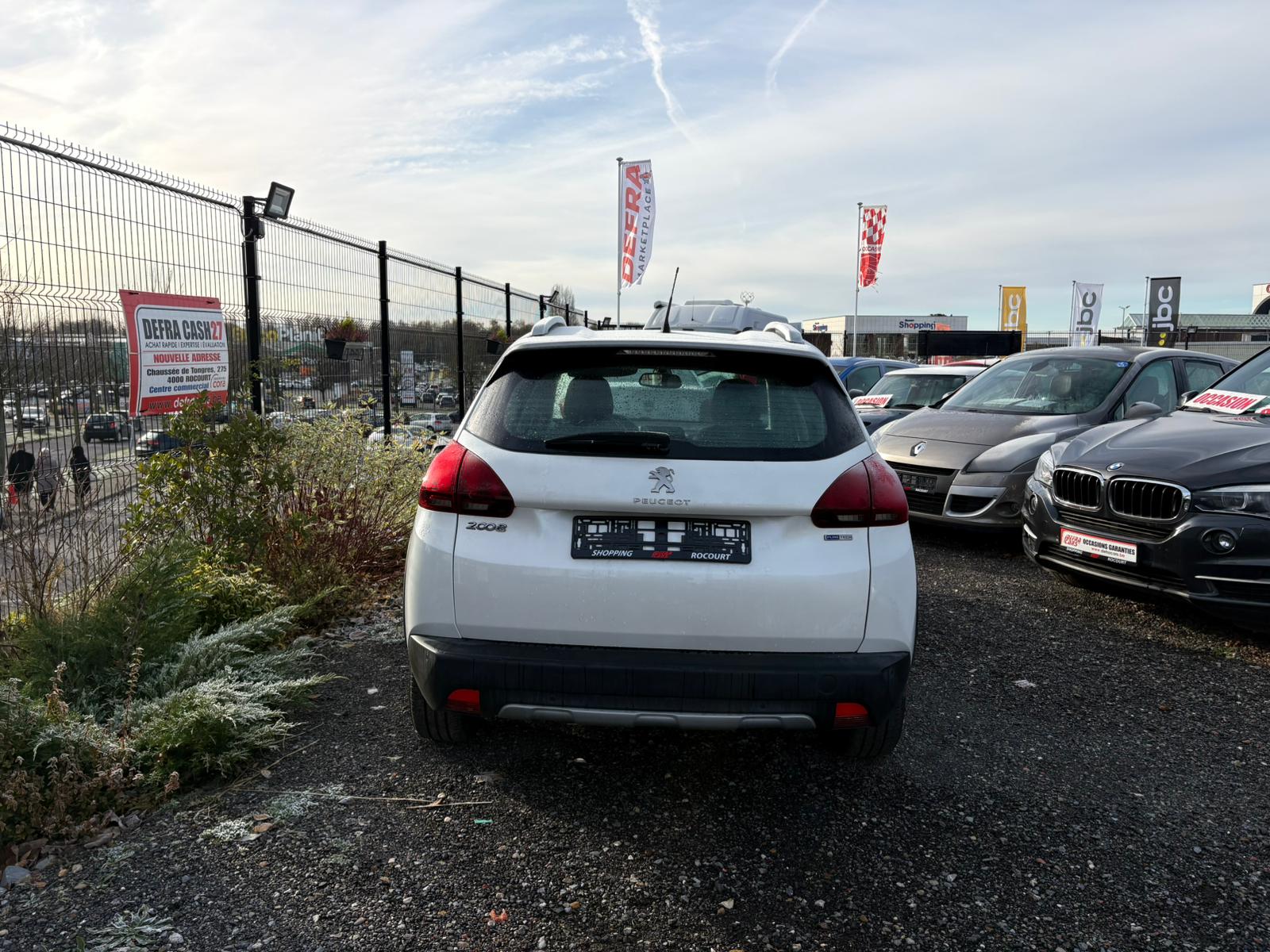 Peugeot 2008 1.2i 2017 #TÉLÉPHONE #AIRCO #NAVIGATION #1 AN DE GARANTIE – Image 3