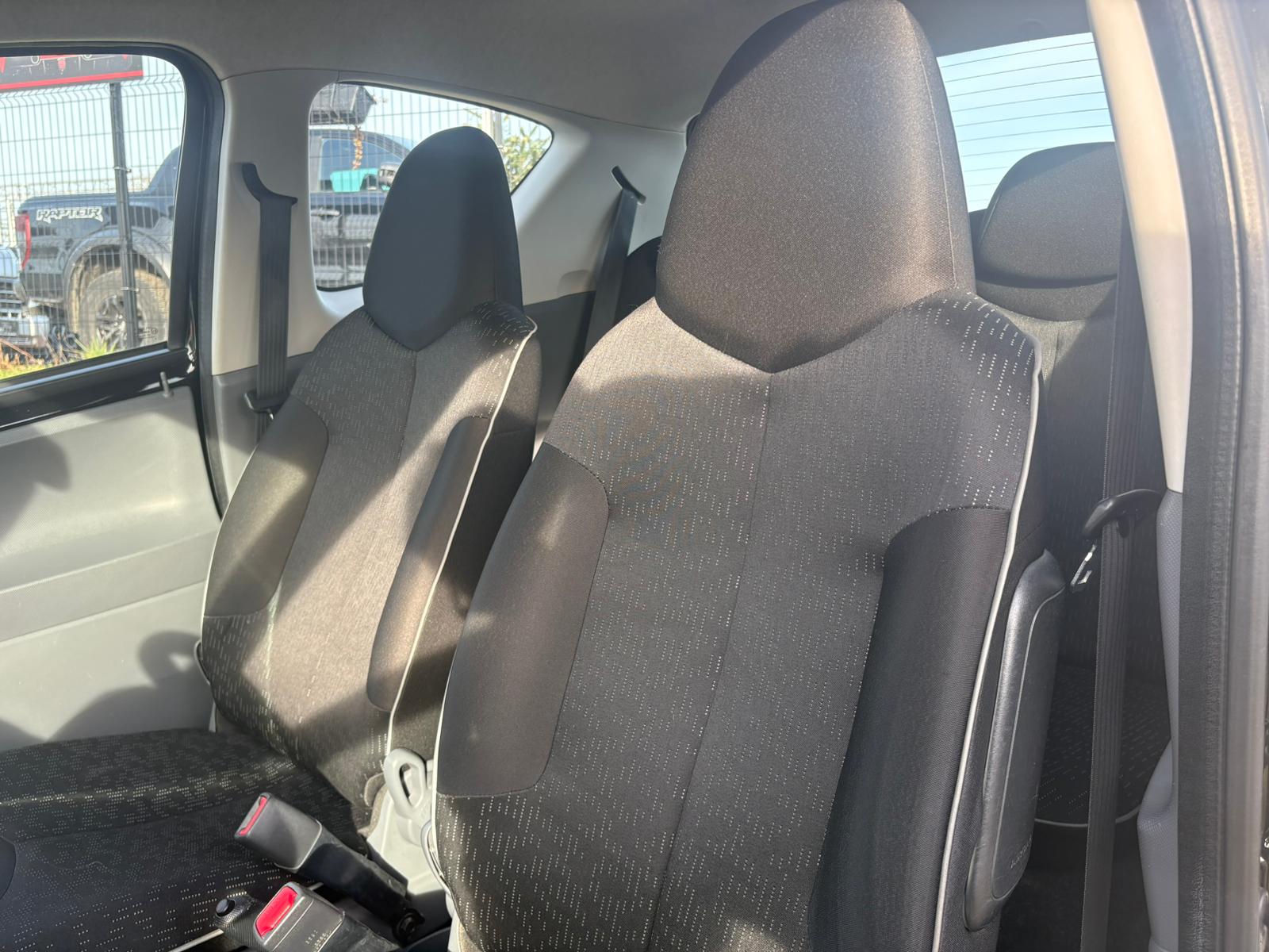 Peugeot 107 1.0i 2011 #80.000KM #VITRES ELECTRIQUES #1 AN DE GARANTIE – Image 10