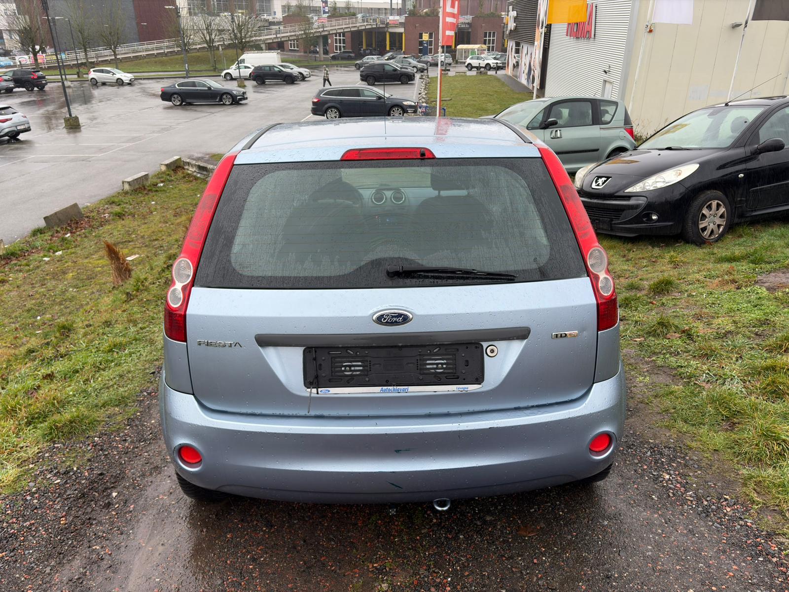 Ford Fiesta 1.4 TDCi 2006 #ÉCRAN #AIRCO #1 AN DE GARANTIE – Image 6