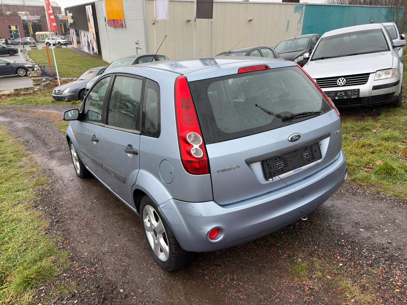 Ford Fiesta 1.4 TDCi 2006 #ÉCRAN #AIRCO #1 AN DE GARANTIE – Image 7