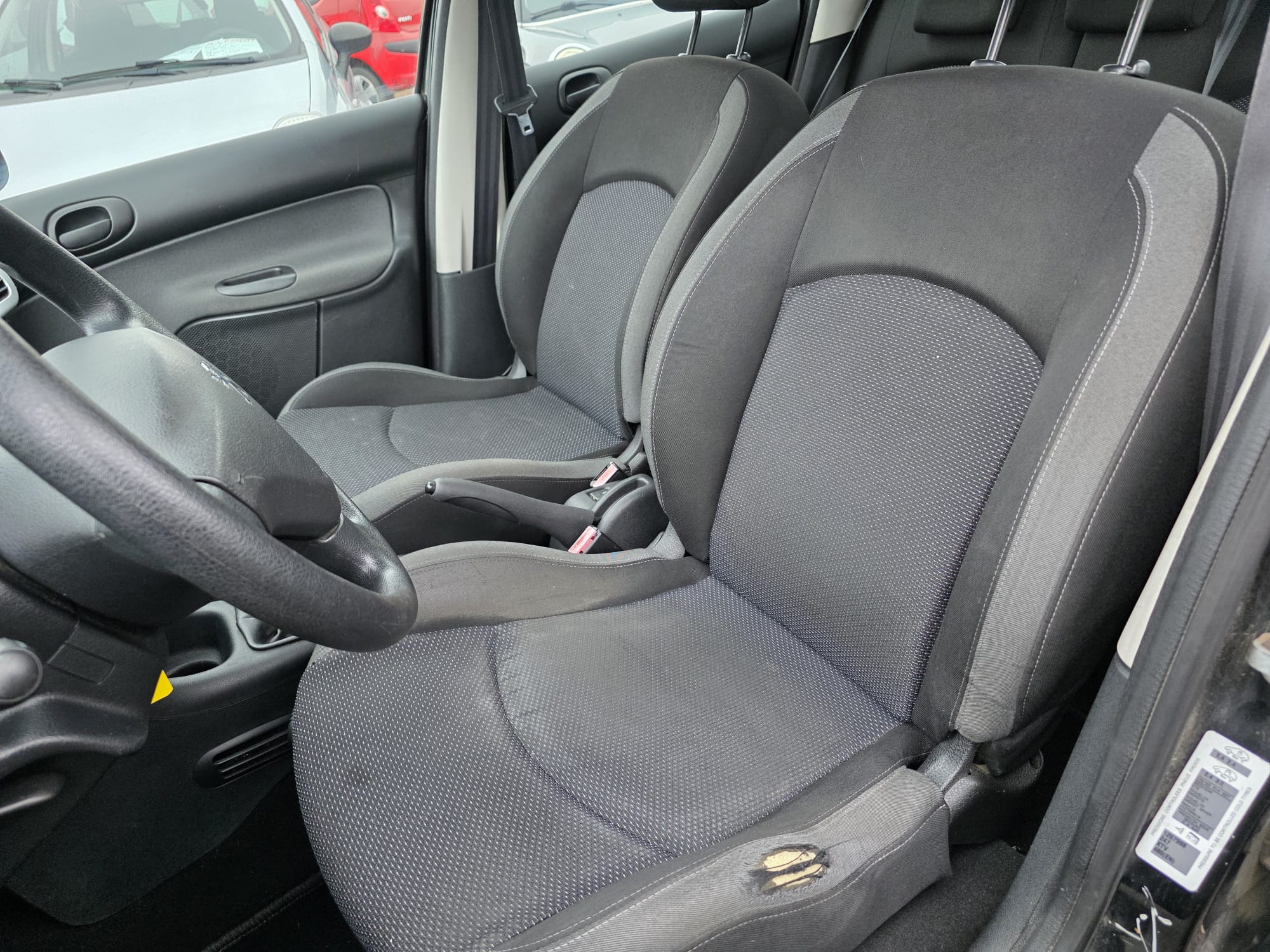 Peugeot 206+ 1.4i 2011 171.543KM* 1 AN DE GARANTIE * – Image 12