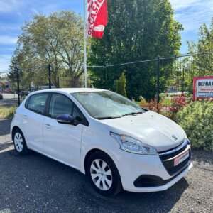Peugeot 208*1000ESSENCE *121.136km *CARPLAY *